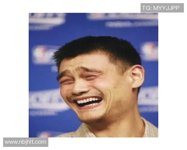 姚明与石头的奇妙碰撞：从篮球场到艺术世界的跨界探索