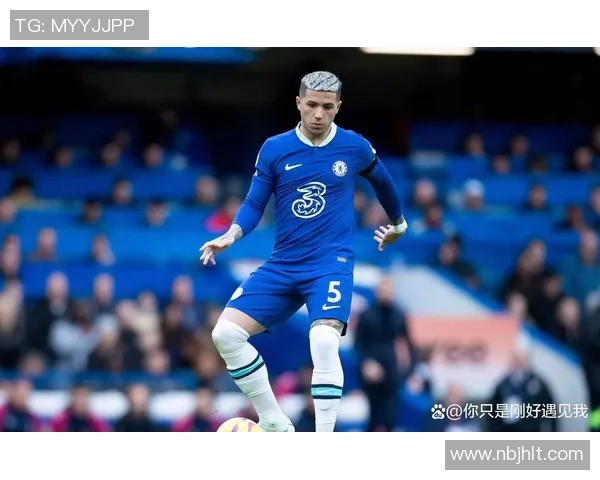 欧冠经典对决：皇马逆转切尔西引发全场狂欢与热议