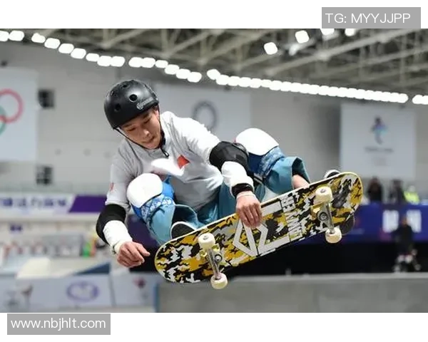 重庆滑板队在世界滑板锦标赛中以60分稳居积分榜首位 重庆滑板队在世界滑板锦标赛中以60分稳居积分榜首位