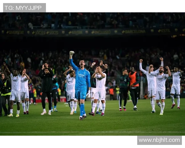 国王杯精彩对决拜仁6-2大胜里昂帽子戏法引爆全场热情