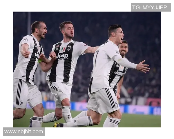 中超精彩对决AC米兰凭帽子戏法战胜那不勒斯全场沸腾