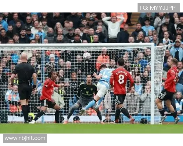 英超激战:多特蒙德与曼城战成平局绝杀瞬间引发争议判罚热议 英超激战:多特蒙德与曼城战成平局绝杀瞬间引发争议判罚热议